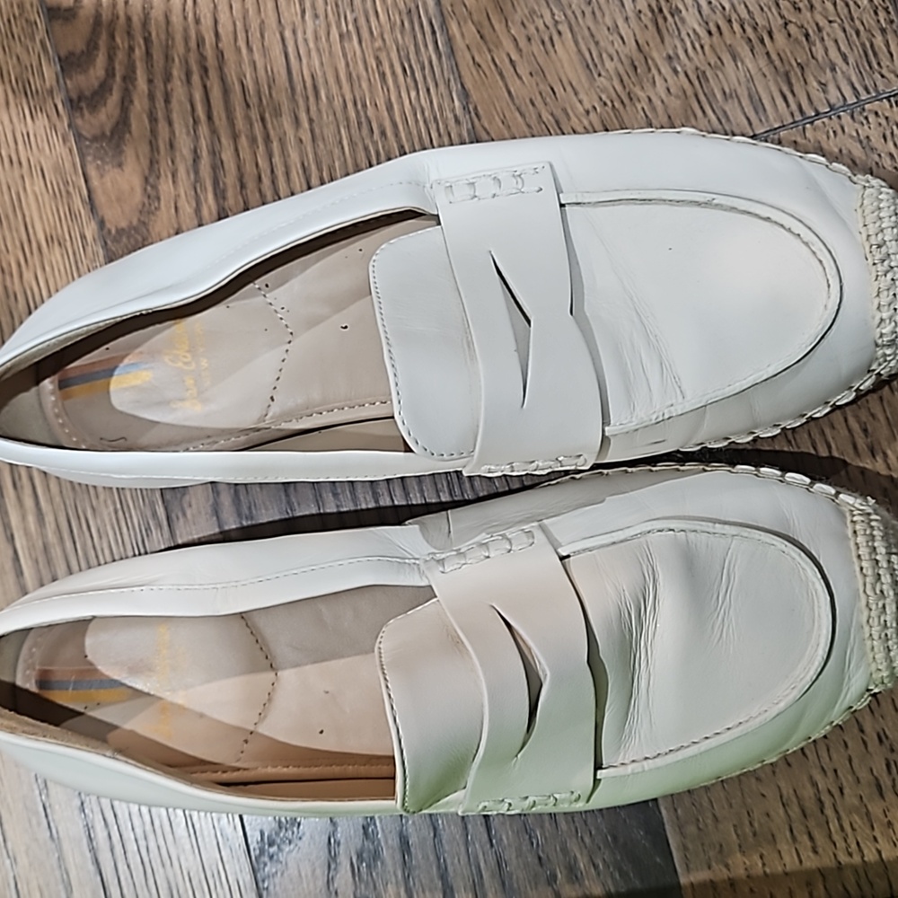 Shoes - Picture 3 of 4